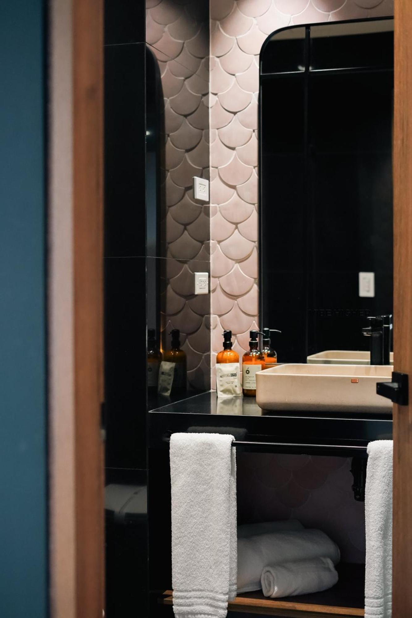 Hotel Sexto By Icono Armenia  Exteriör bild